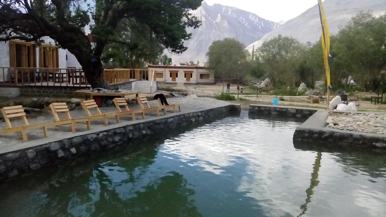 Lotus Eco Resort Hundar Ngoại thất bức ảnh